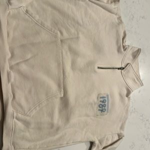 Authentic Taylor Swift 1989 Taylor’s version wonderland crew neck sweatshirt.